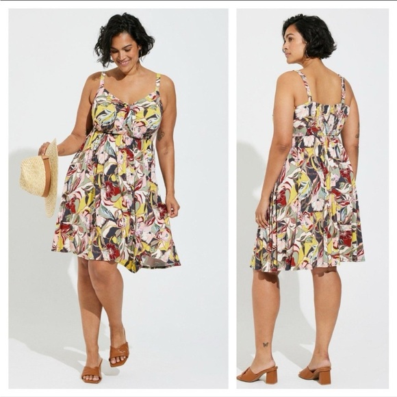 Torrid Mini Supersoft Bow Front Skater Dress
Floral - Multi Size 2 (18/20) NEW - Picture 16 of 16